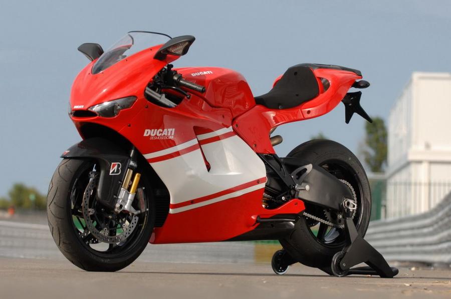 Ducati Desmosedici RR